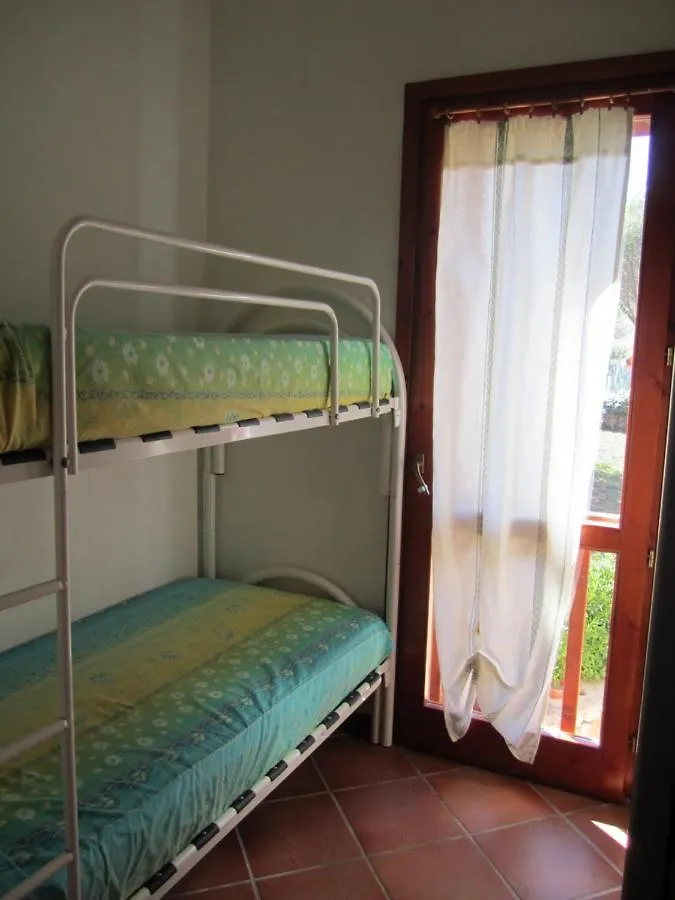 casa rosa nel residence mirice con piscina - vicino al mare Aglientu 0*,  Italia